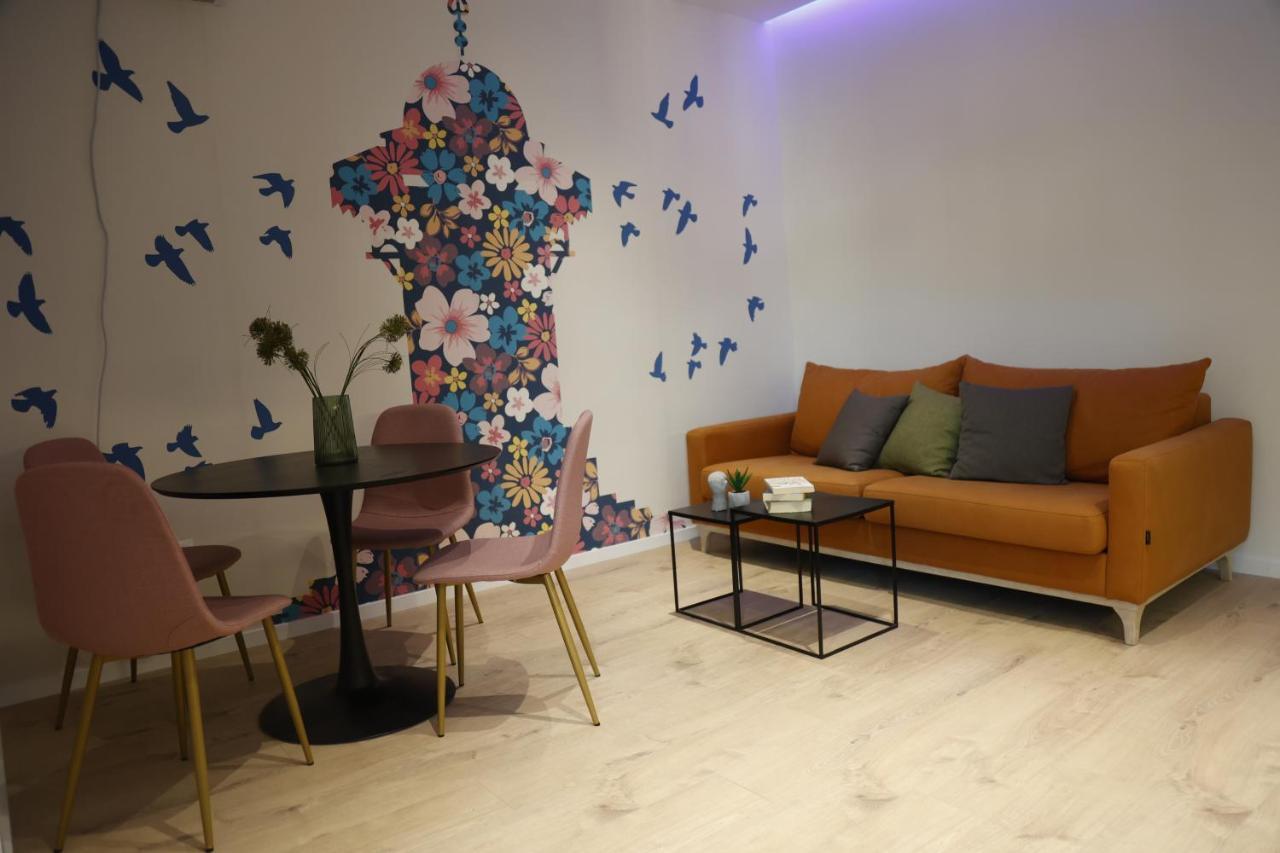 Blue And Rose Cozy - Quiet In The Best Location - Self Check-In - 5Th Floor With Elevator 사라예보 외부 사진